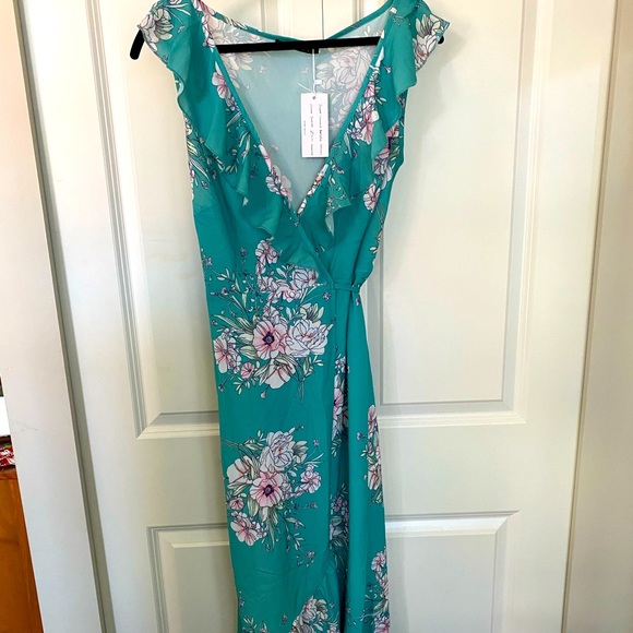 Floral wrap dress - Picture 3 of 5